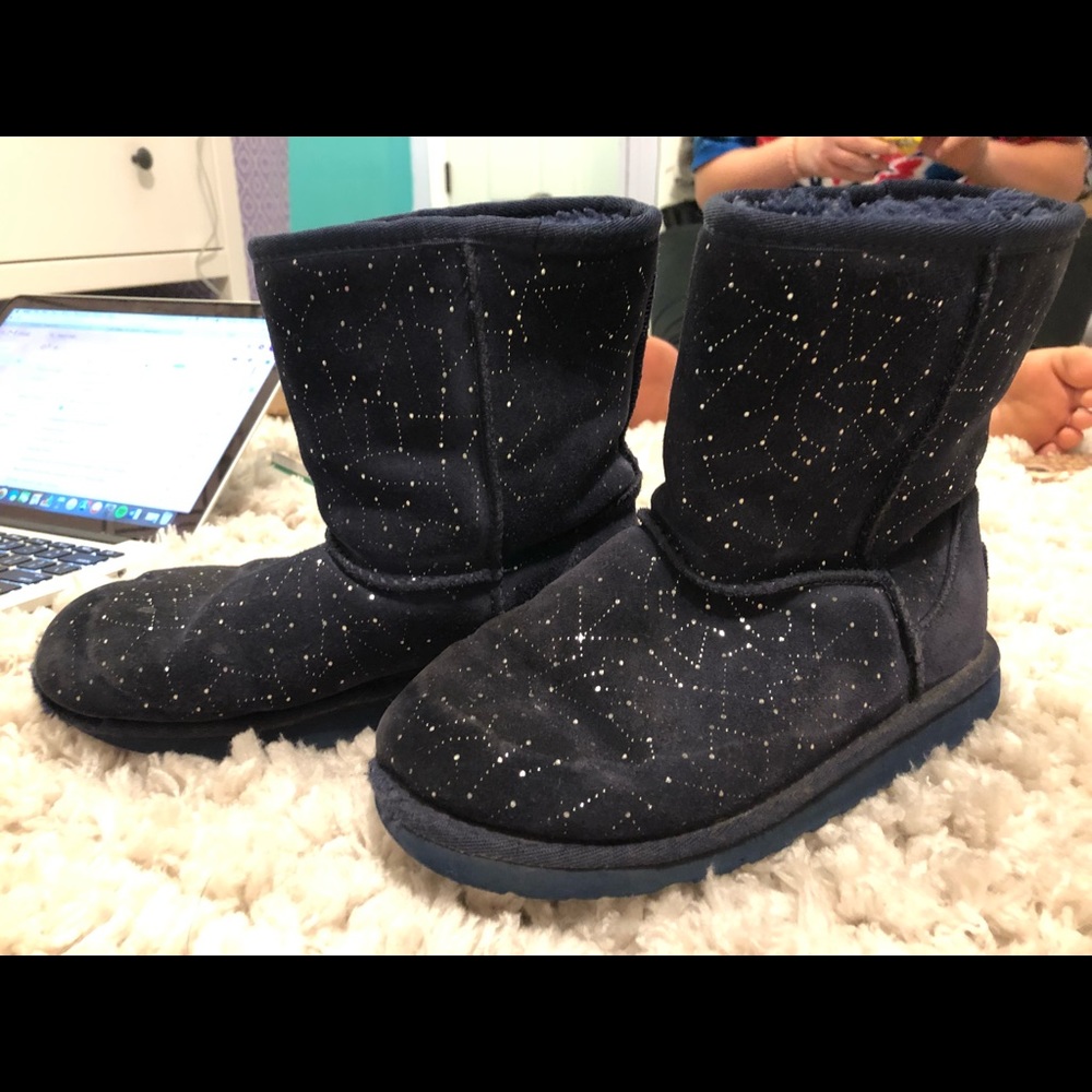 Kids Constellation Uggs Size 4